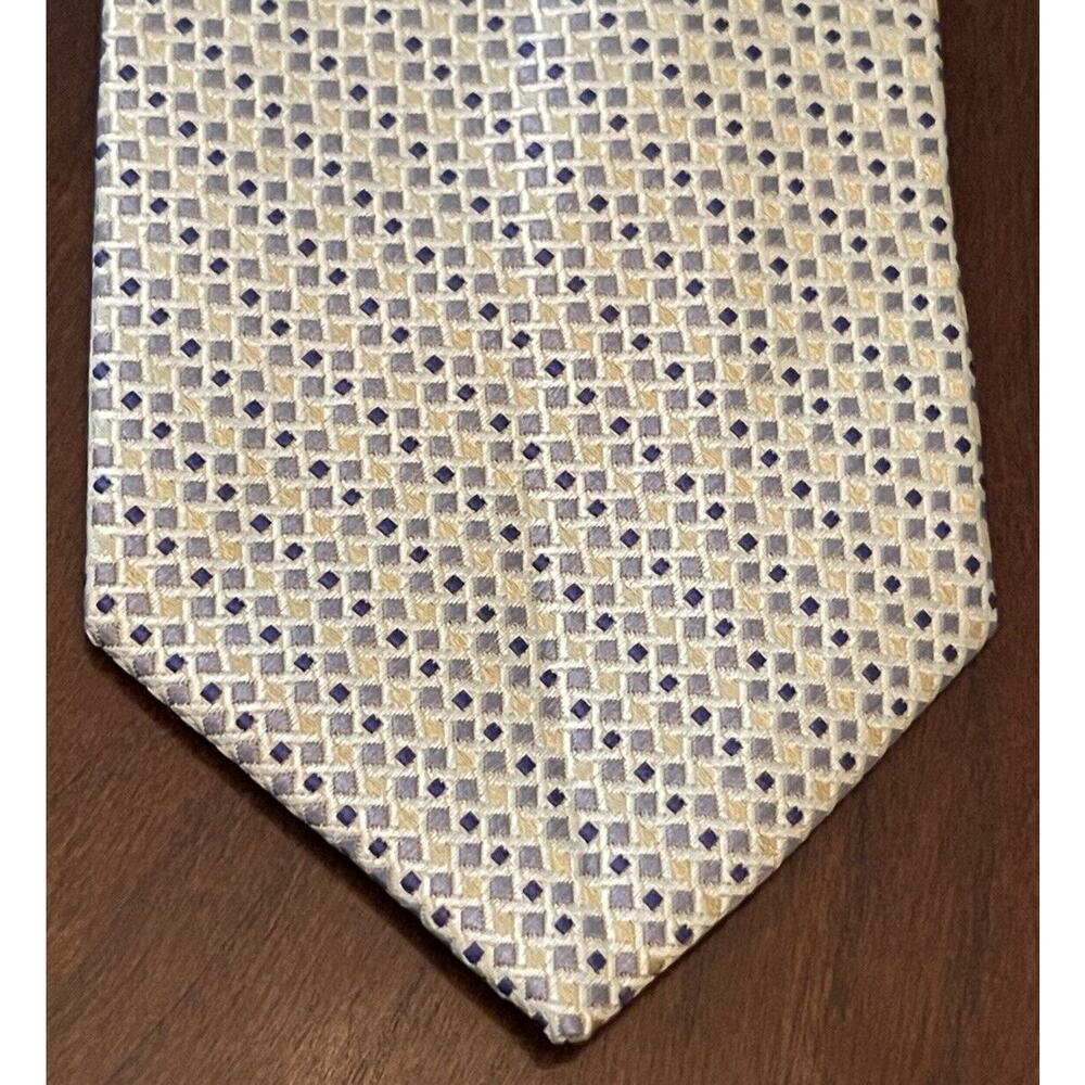 Versa Hand Made Men’s Neck Tie Made In China